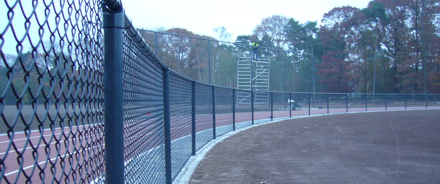 Vink Hekwerken gaashekwerk atletiekbaan